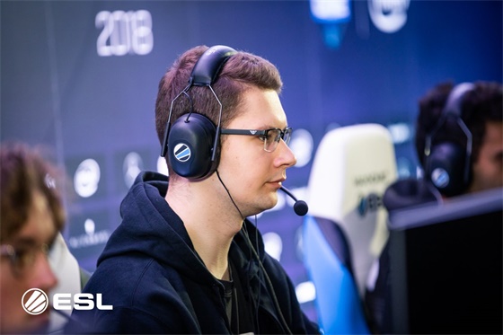 连胜势头难挡!Dota2豪取十连胜 连胜势头难挡!Dota2豪取十连胜