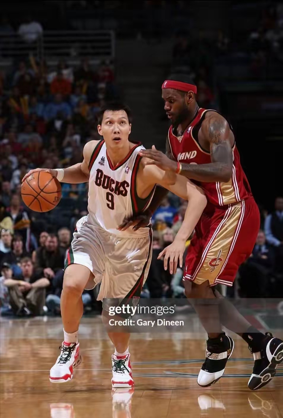 爱游戏APP-福建队轻取山东队，易建联刷新纪录