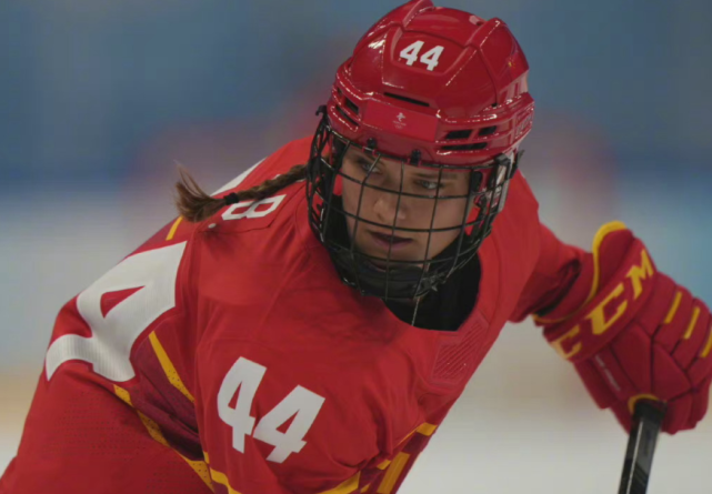 爱游戏入口-沃尔夫斯堡不敌劲旅，保级之路险象环生