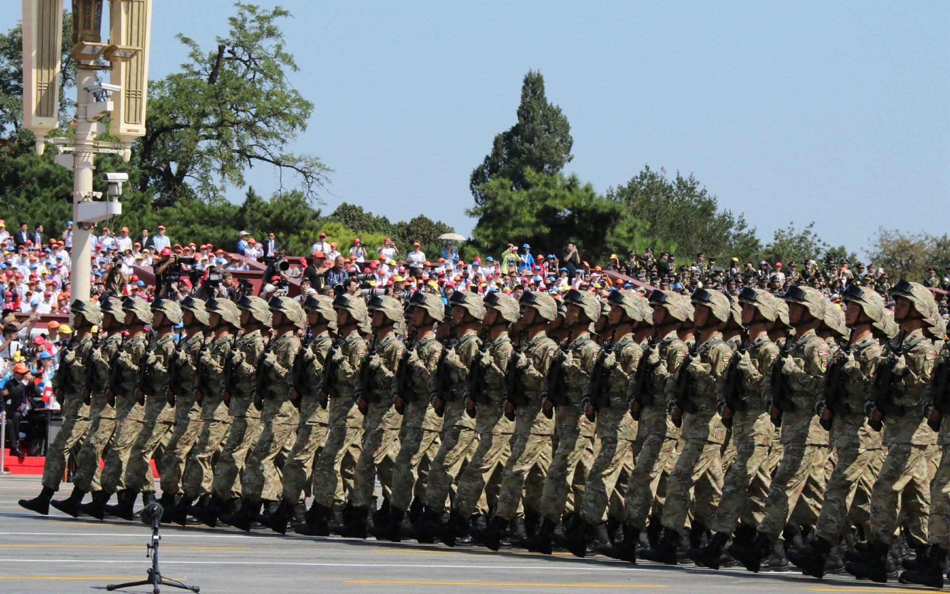 跨越东西的证明之战,布伦森独舞撕裂广厦,独行侠找到未来密钥
