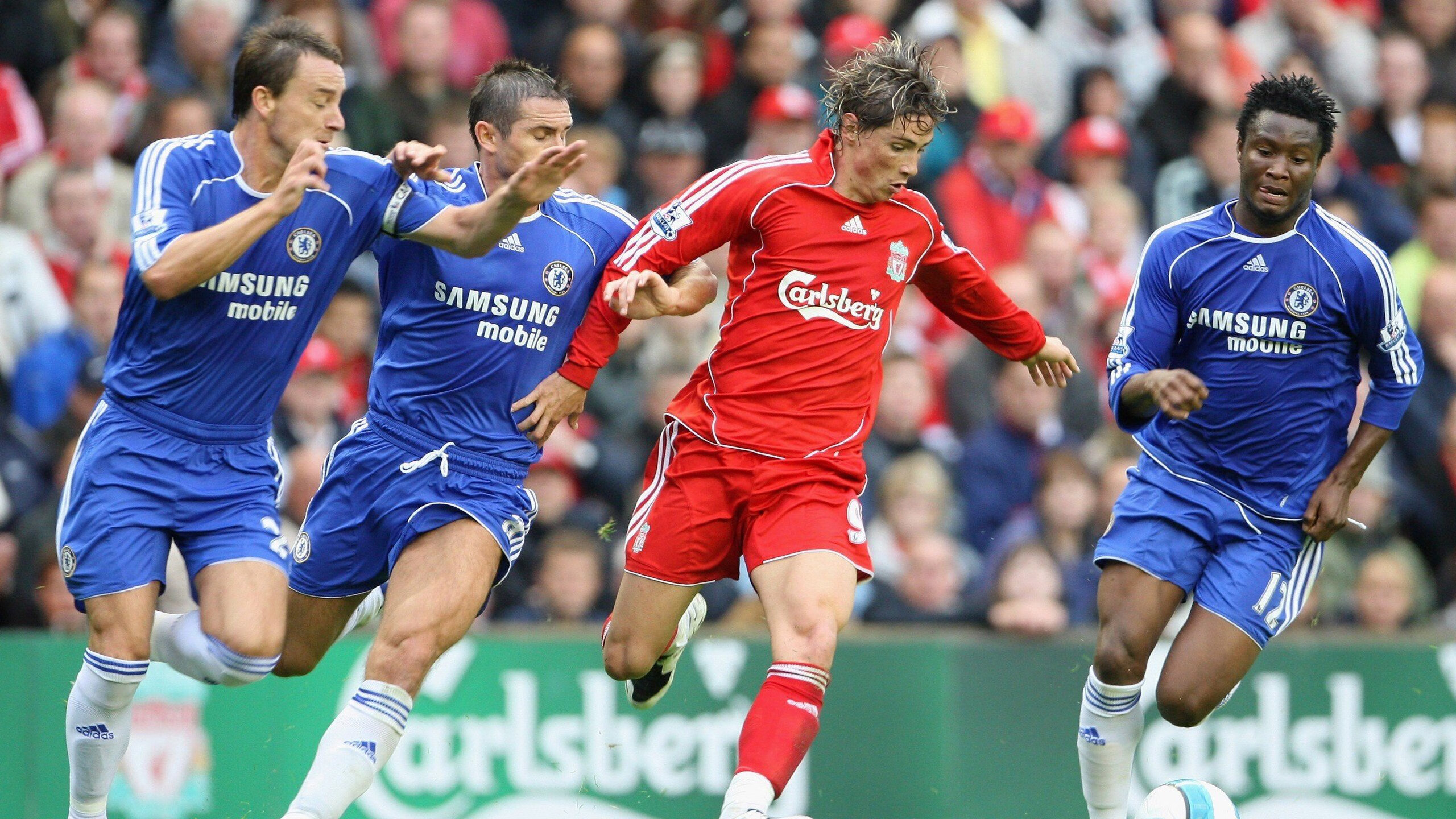 足球场边的篮球神迹